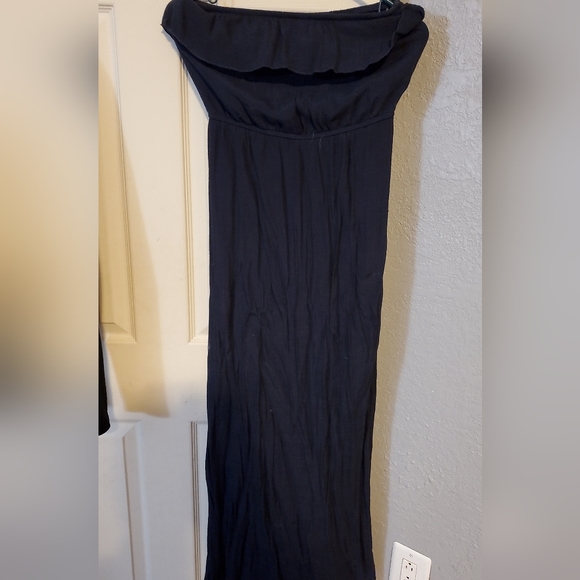 Dresses - Picture 5 of 7